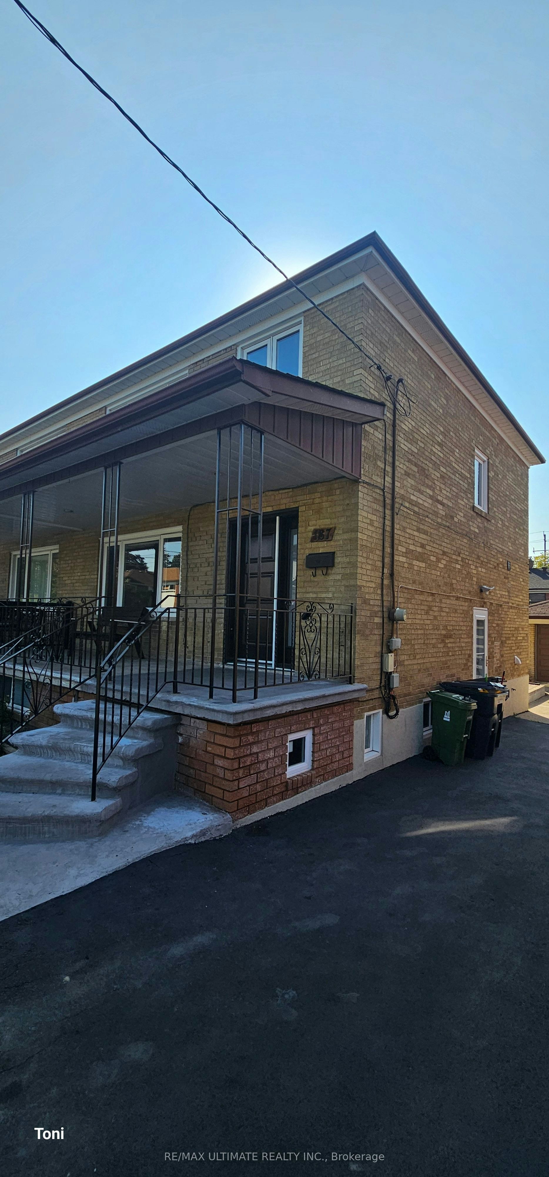Main-187 Epsom Downs Drive, Toronto, ON, M3M 1S8