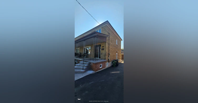 Main-187 Epsom Downs Drive, Toronto, ON, M3M 1S8