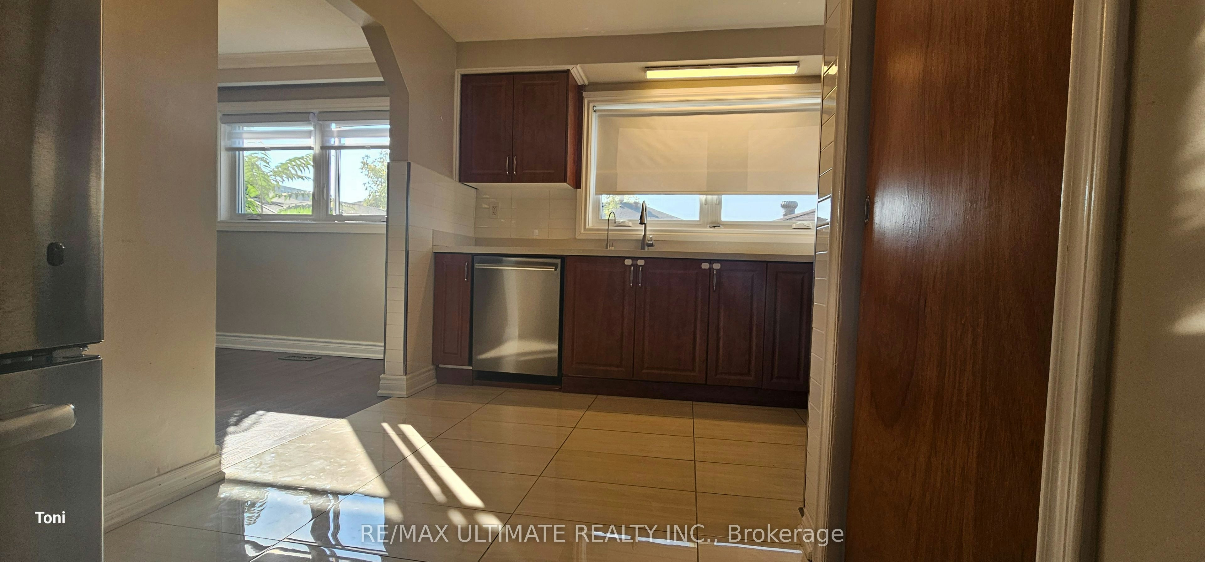 Main-187 Epsom Downs Drive, Toronto, ON, M3M 1S8 - 6