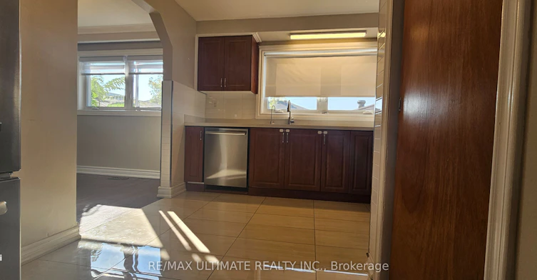 Main-187 Epsom Downs Drive, Toronto, ON, M3M 1S8 - 6