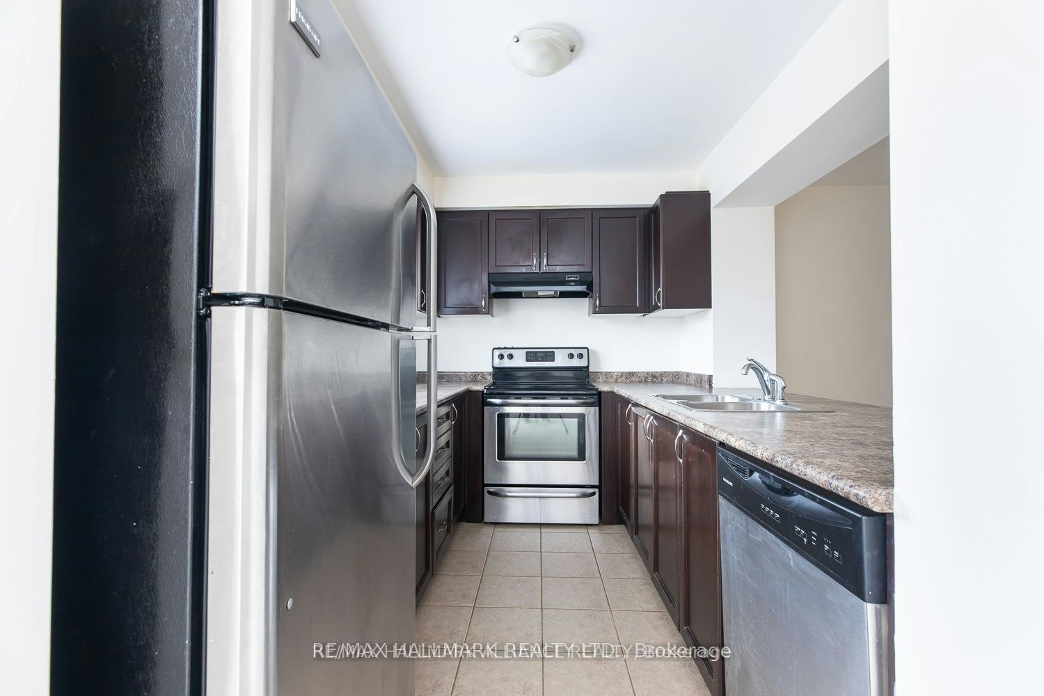 142 Baycliffe Crescent, Brampton, ON, L7A 3Z3 - 4