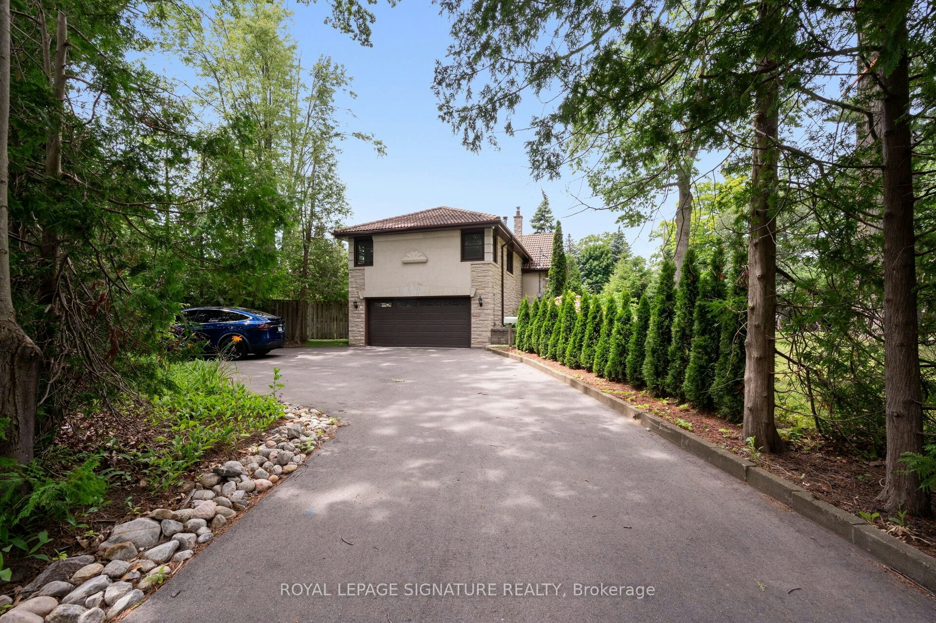 2234 Gordon Drive, Mississauga, ON, L5B 1S9 - 2