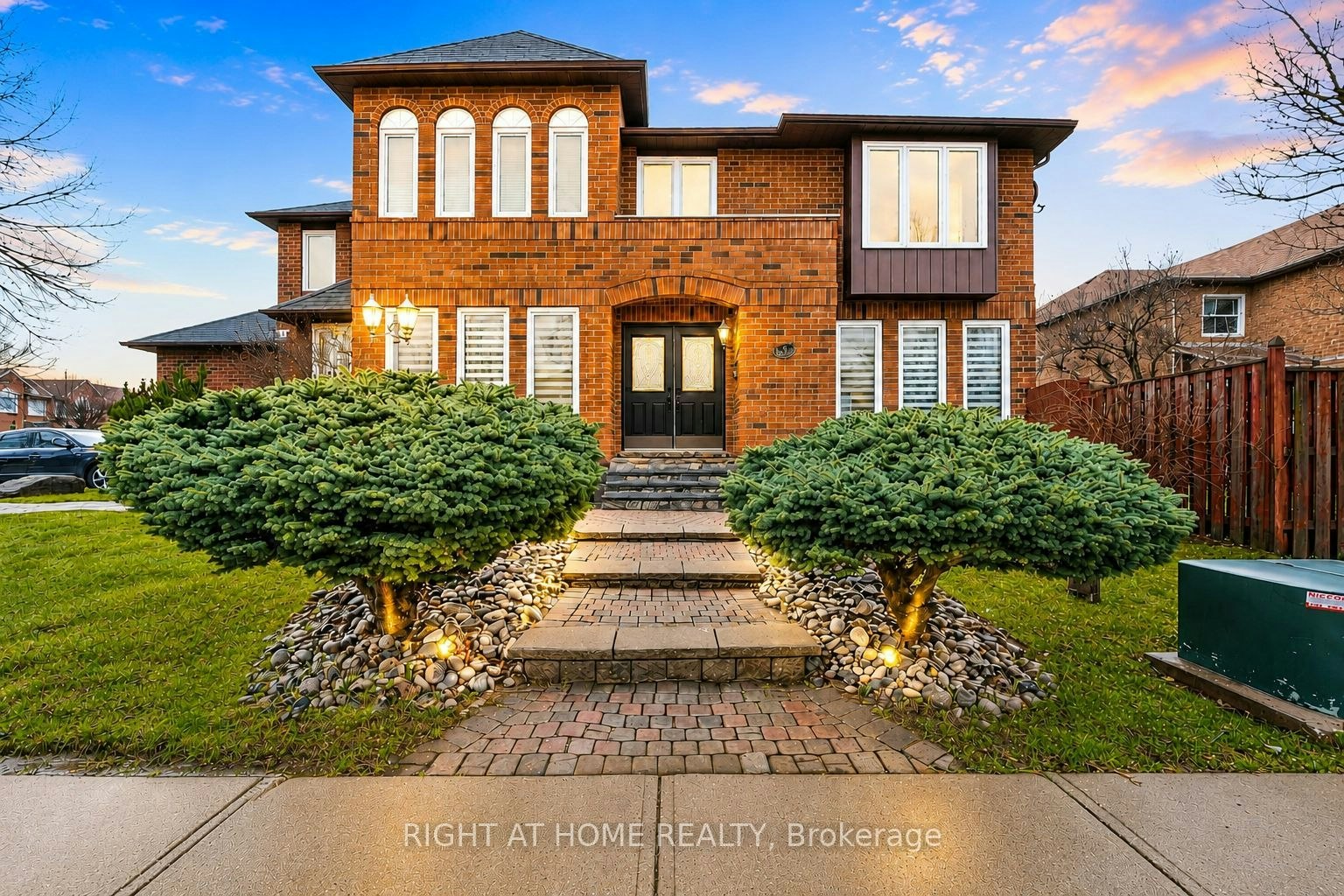 39 Banner Road, Brampton, ON, L6X 4K8