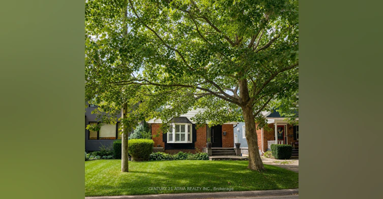 2 Crystal Crescent, Toronto, ON, M8W 2Z7