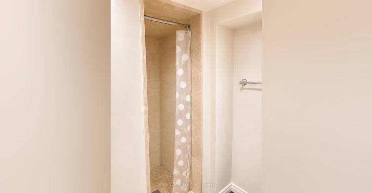 2 Crystal Crescent, Toronto, ON, M8W 2Z7 - 14