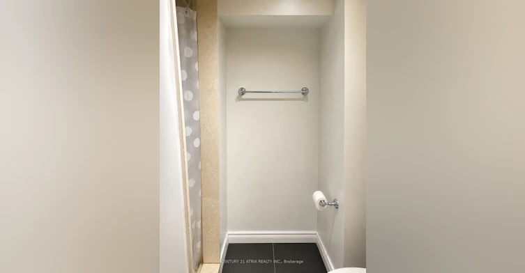 2 Crystal Crescent, Toronto, ON, M8W 2Z7 - 12