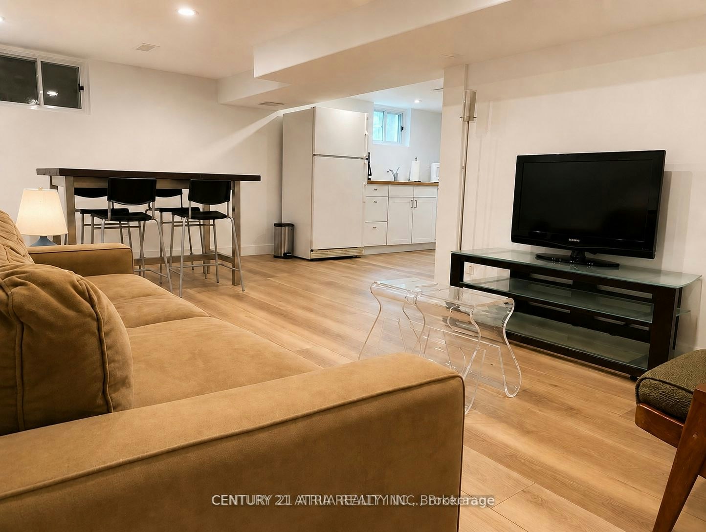 2 Crystal Crescent, Toronto, ON, M8W 2Z7 - 3