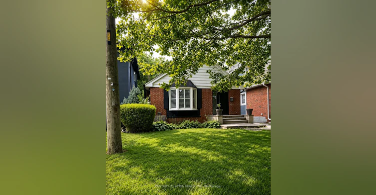 2 Crystal Crescent, Toronto, ON, M8W 2Z7 - 2