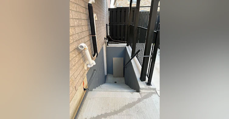 36 Ferncastle Crescent, Brampton, ON, L7A 3P3 - 2