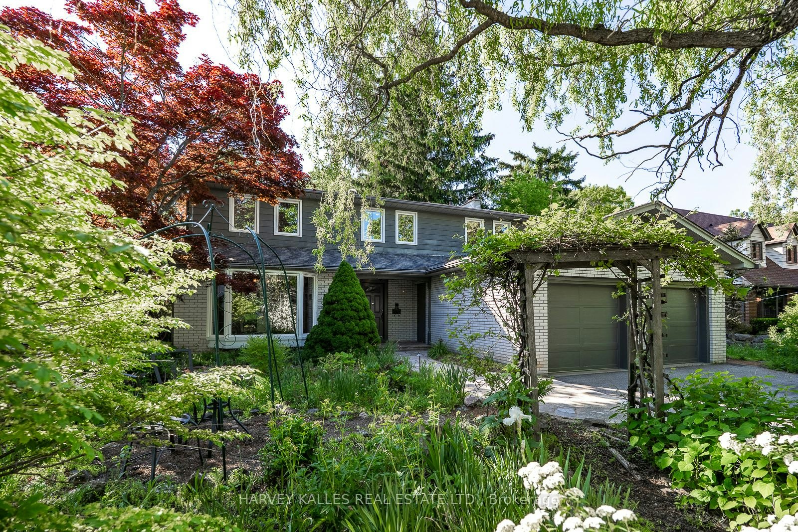 1033 Fair Birch Drive, Mississauga, ON, L5H 1M4
