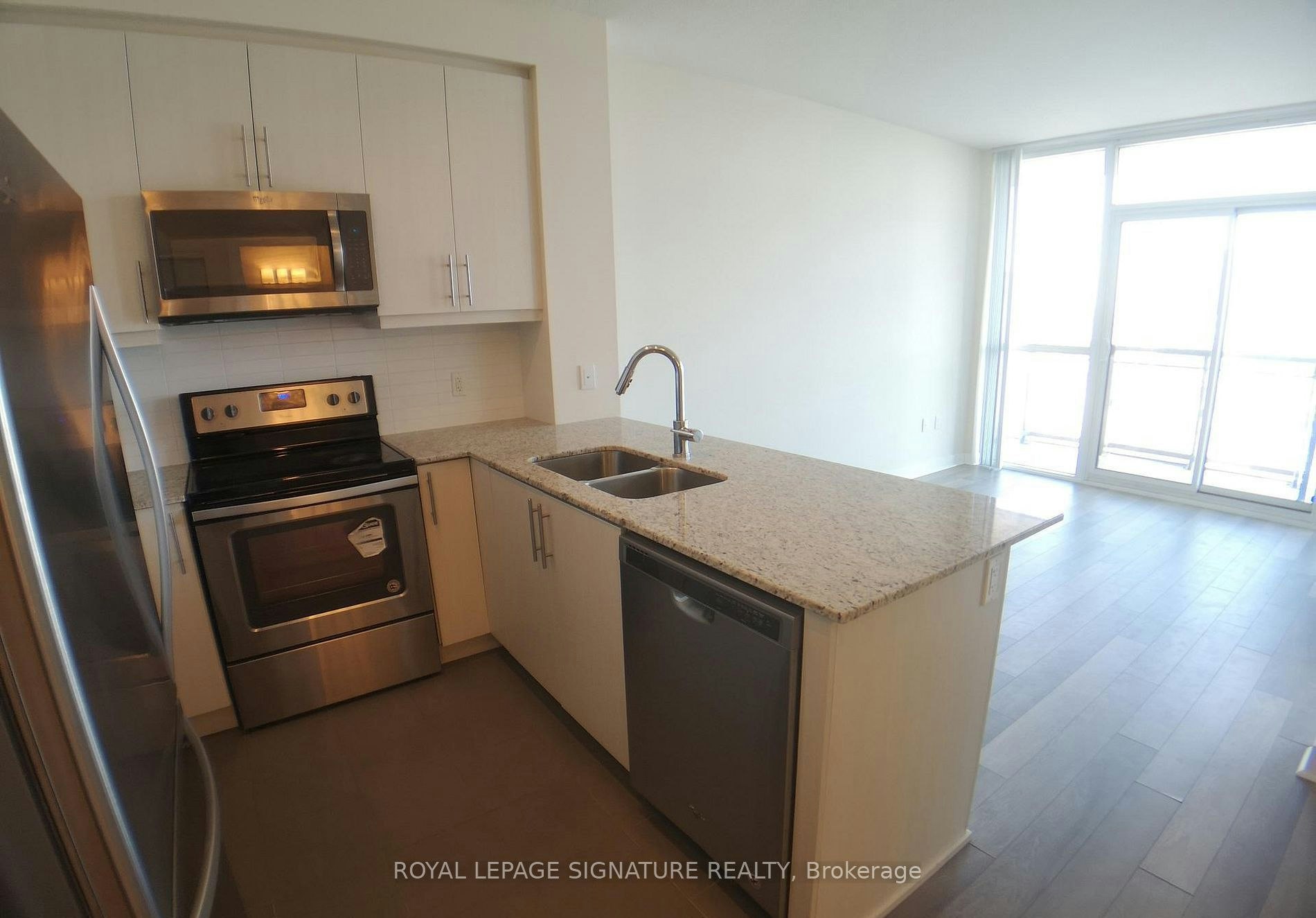 901-3975 Grand Park Drive, Mississauga, ON, L5B 0K4 - 7