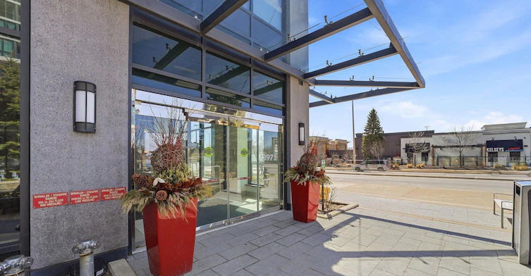 901-3975 Grand Park Drive, Mississauga, ON, L5B 0K4 - 2