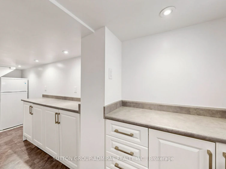 75 Rockcliffe Boulevard, Toronto, ON, M6N 4R4 - 24
