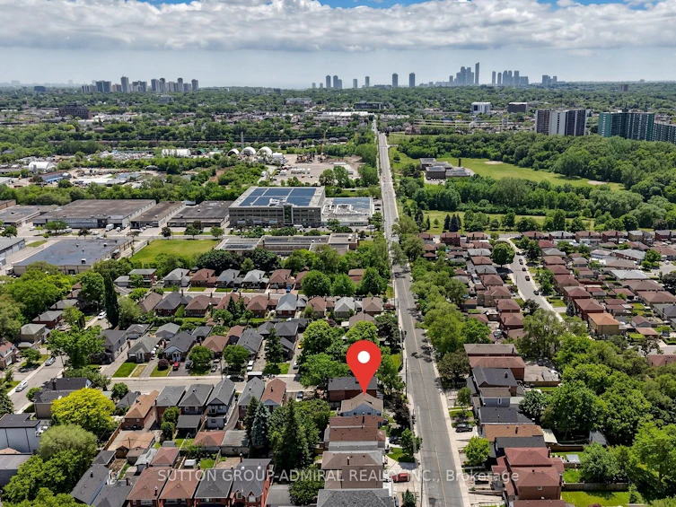 75 Rockcliffe Boulevard, Toronto, ON, M6N 4R4 - 41