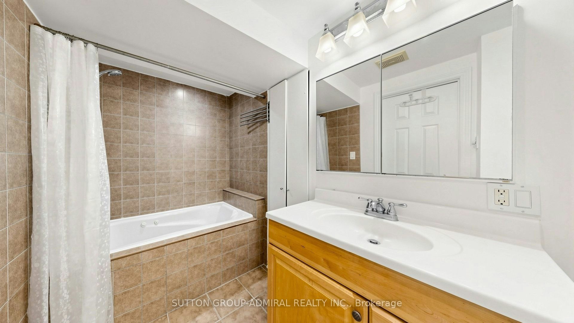 75 Rockcliffe Boulevard, Toronto, ON, M6N 4R4 - 21