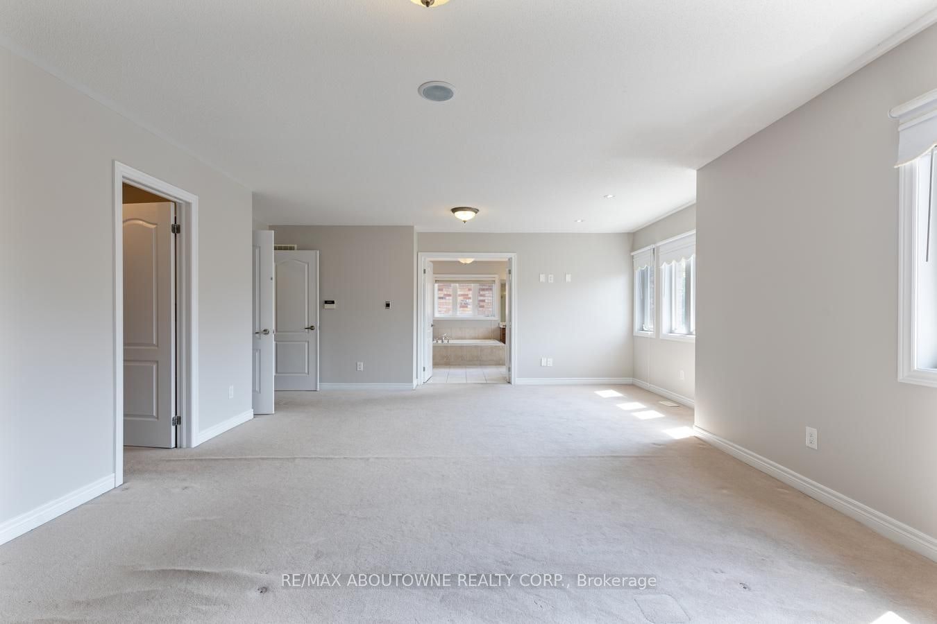 2232 Millstone Drive, Oakville, ON, L6M 0G1 - 29