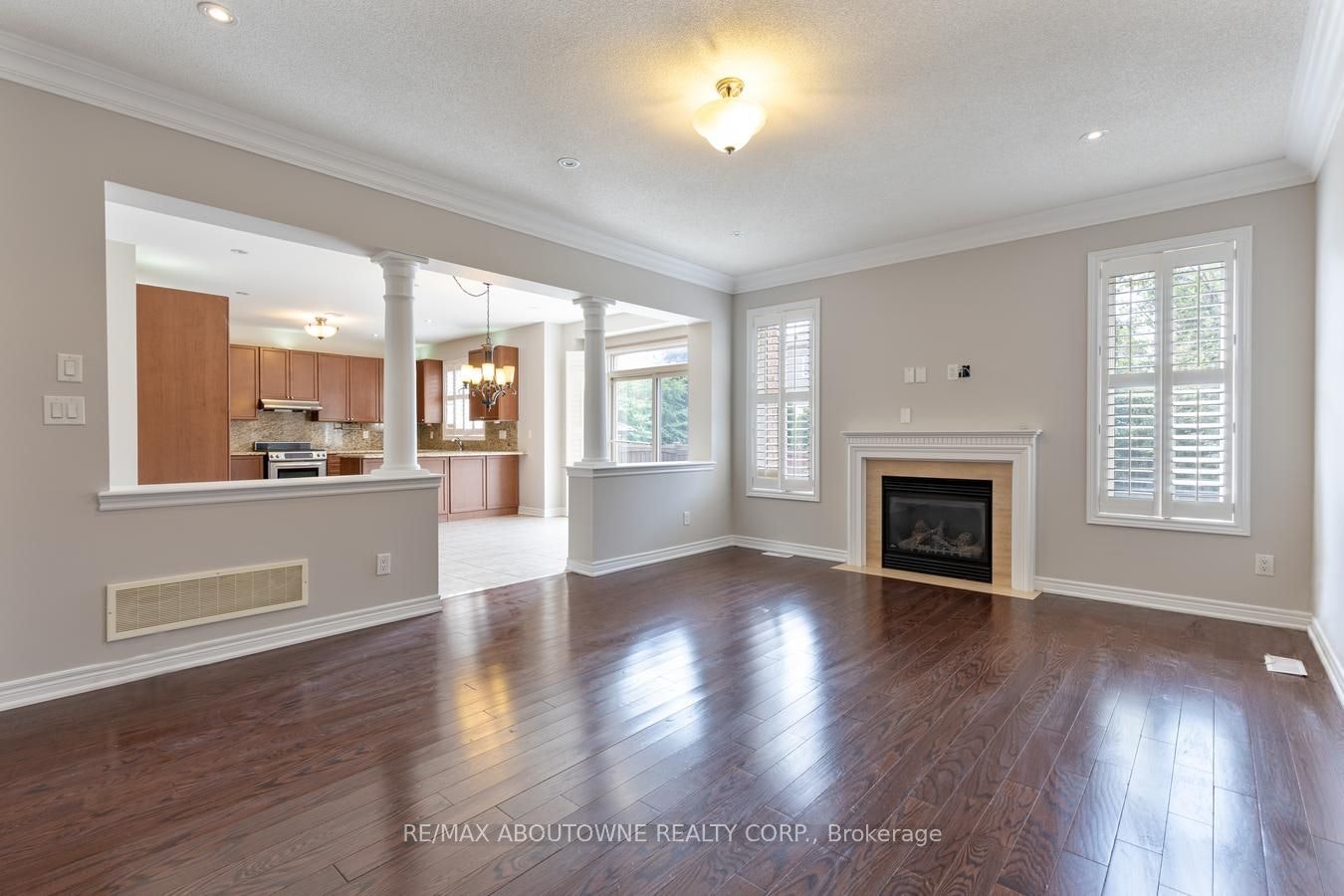 2232 Millstone Drive, Oakville, ON, L6M 0G1 - 12