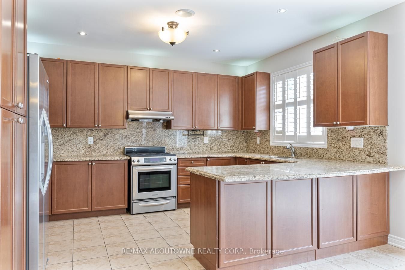 2232 Millstone Drive, Oakville, ON, L6M 0G1 - 14