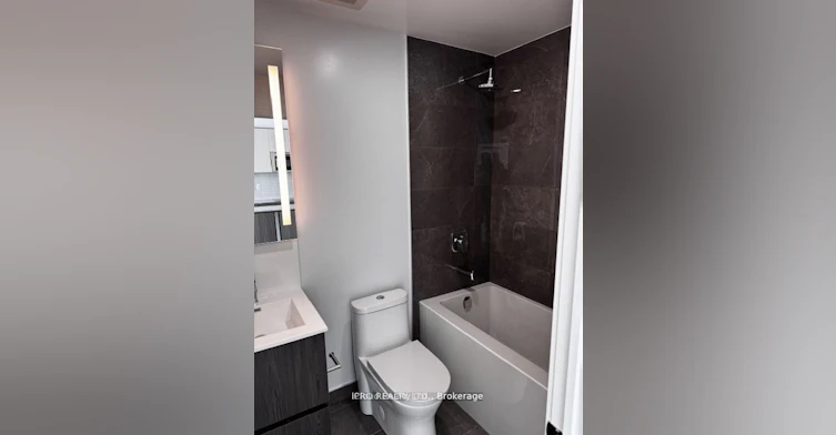 617-220 Missinnihe Way, Mississauga, ON, L5H 1G5 - 8