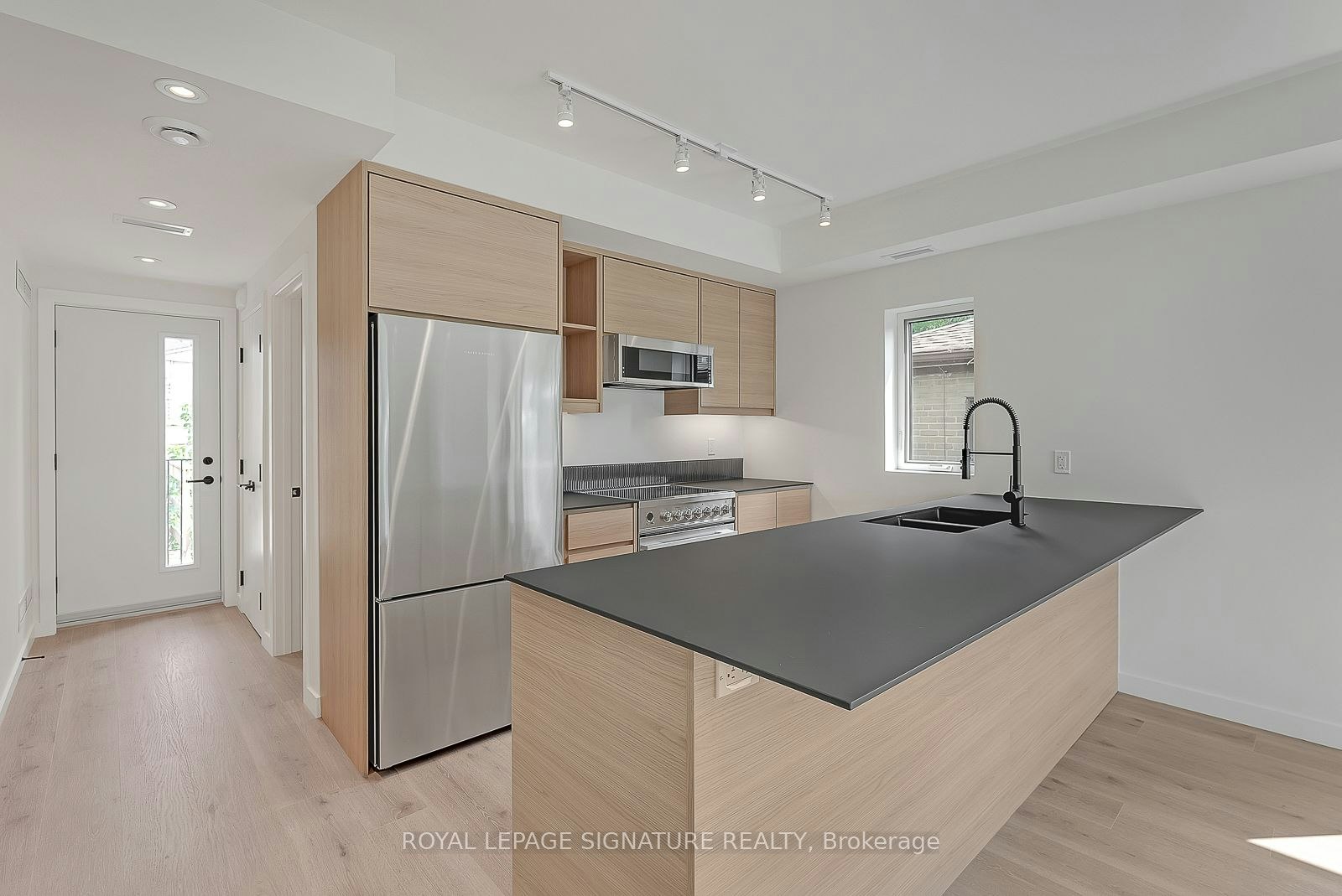 4-1254 Davenport Road, Toronto, ON, M6H 2G9 - 7