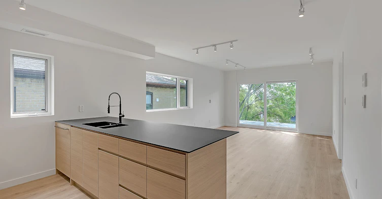 4-1254 Davenport Road, Toronto, ON, M6H 2G9 - 4