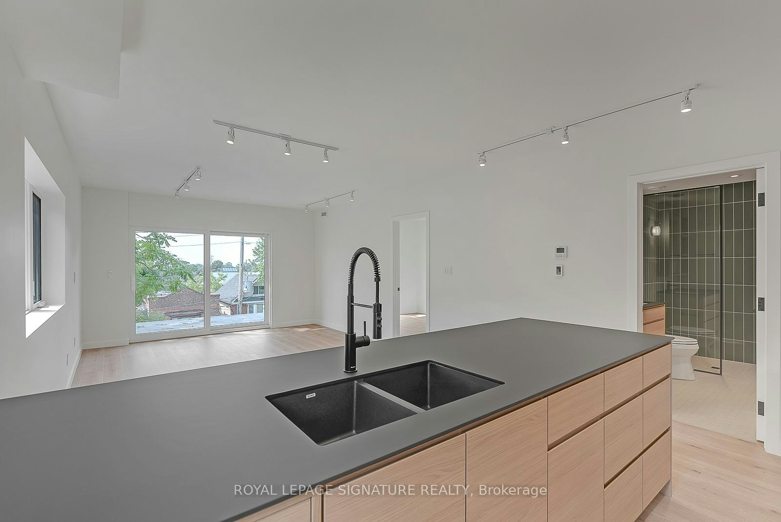4-1254 Davenport Road, Toronto, ON, M6H 2G9 - 10