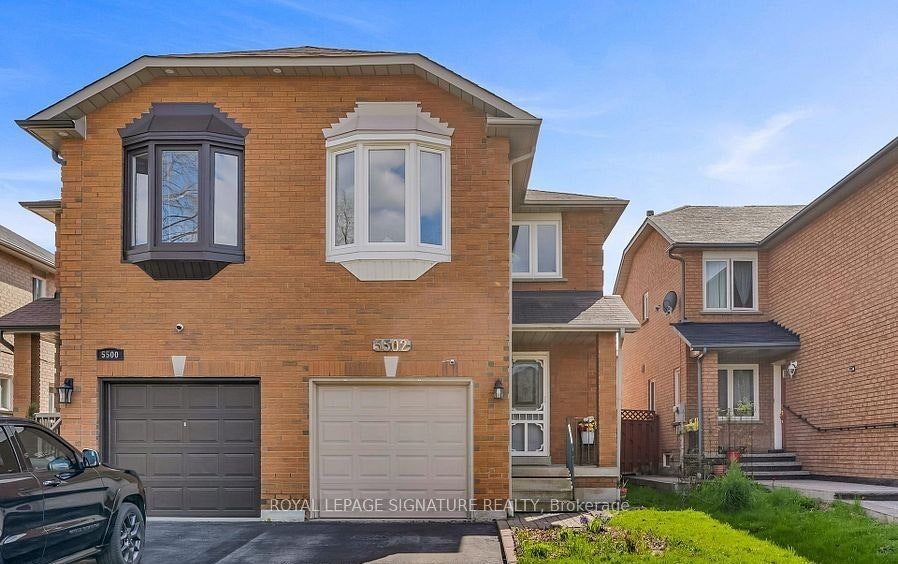 5502 Cosmic Crescent, Mississauga, ON, L4Z 3R9