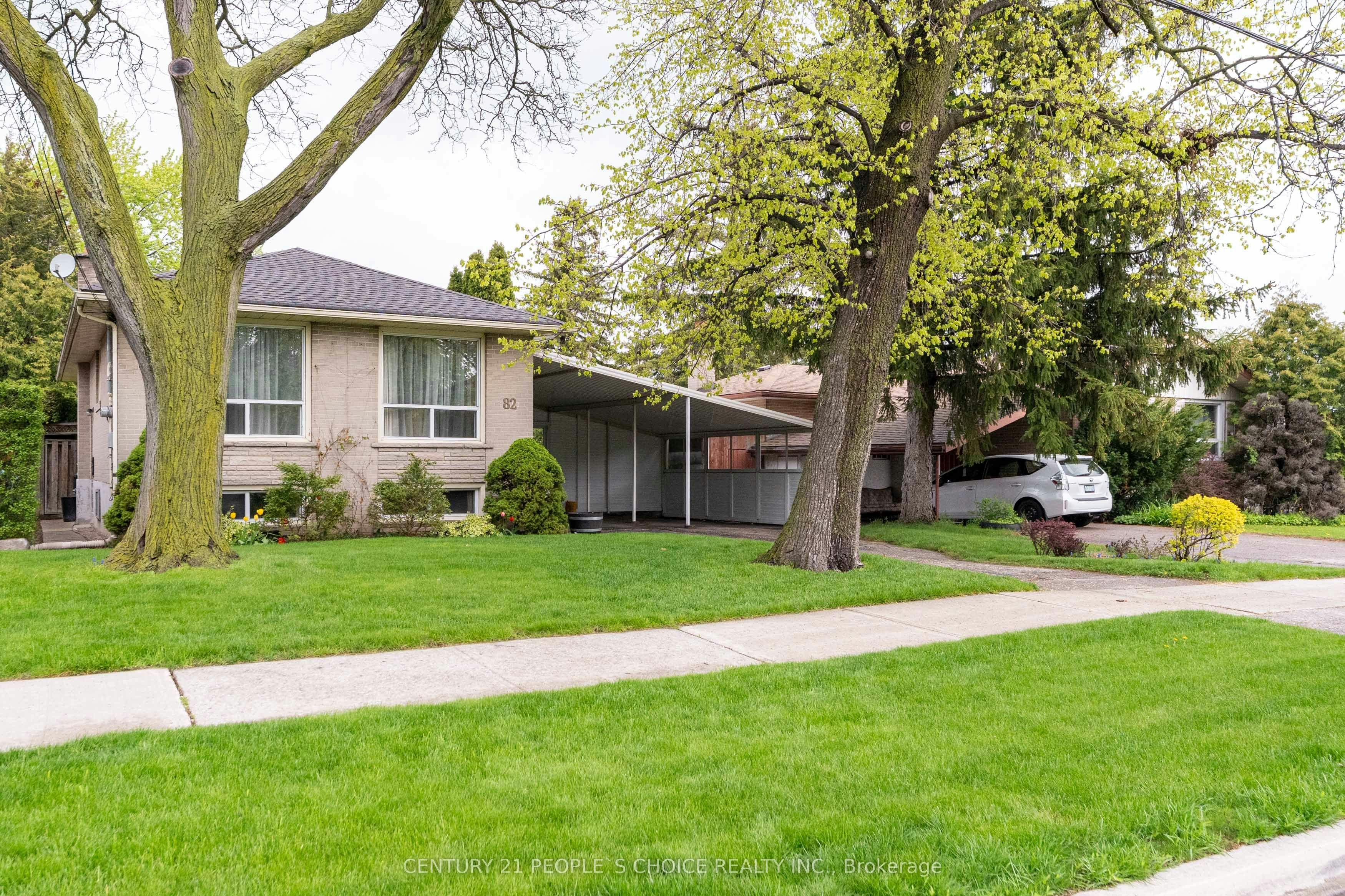 82 Hadrian Drive, Toronto, ON, M9W 1V4