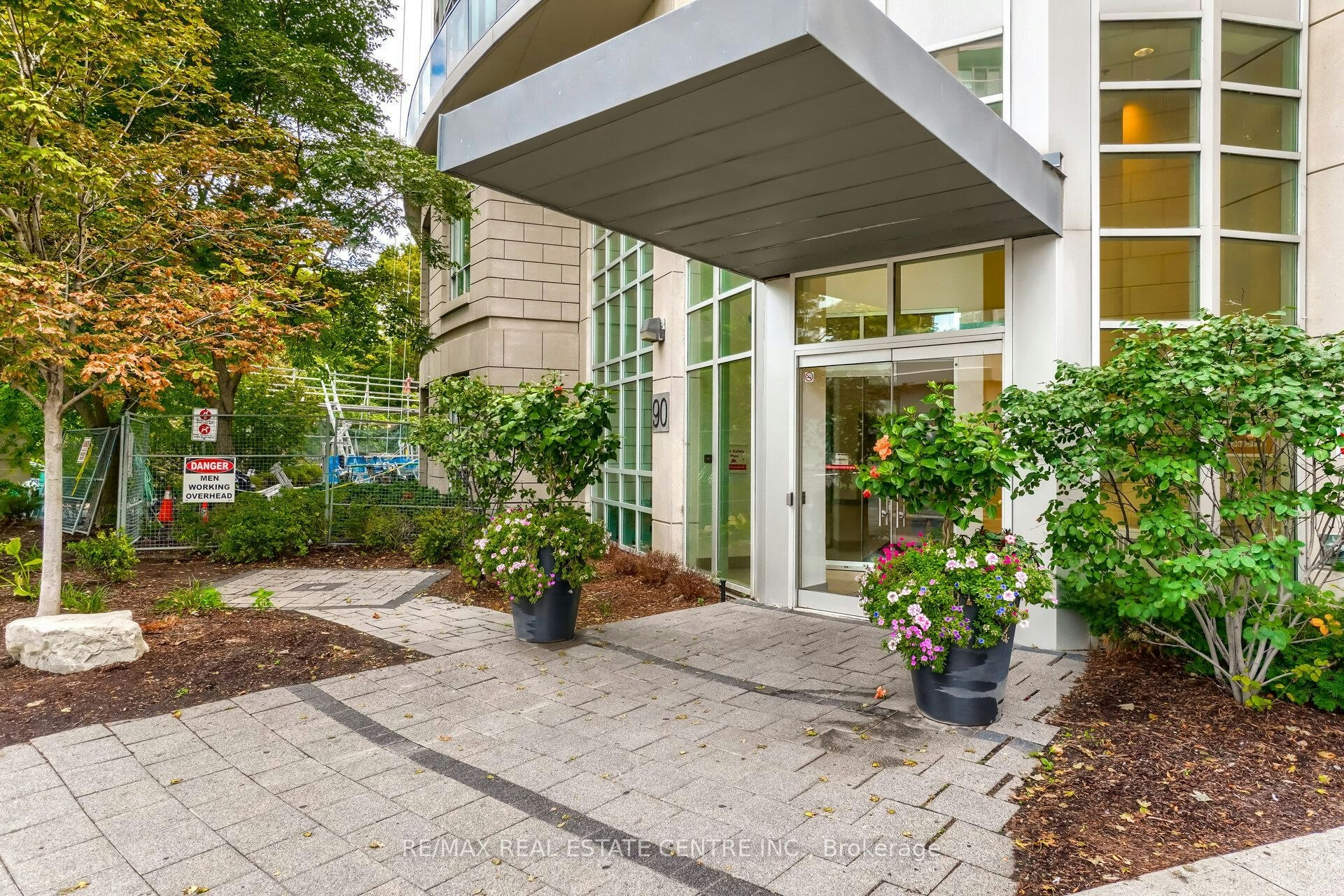205-90 Absolute Avenue, Mississauga, ON, L4Z 0A3 - 2