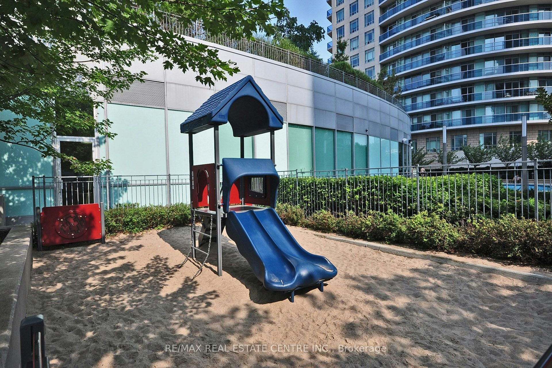 205-90 Absolute Avenue, Mississauga, ON, L4Z 0A3 - 44