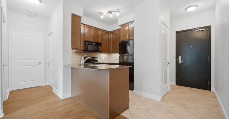 205-90 Absolute Avenue, Mississauga, ON, L4Z 0A3 - 10
