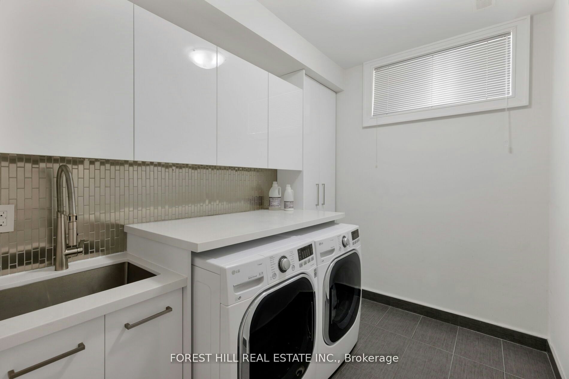 8 Nora Road, Toronto, ON, M9A 1C9 - 45