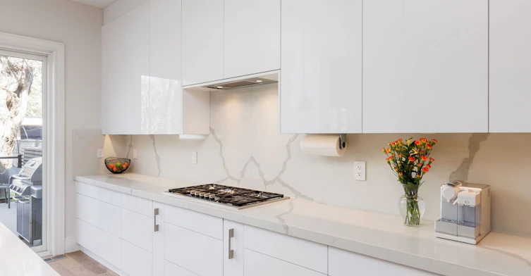 8 Nora Road, Toronto, ON, M9A 1C9 - 12