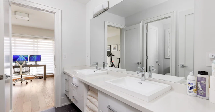 8 Nora Road, Toronto, ON, M9A 1C9 - 34