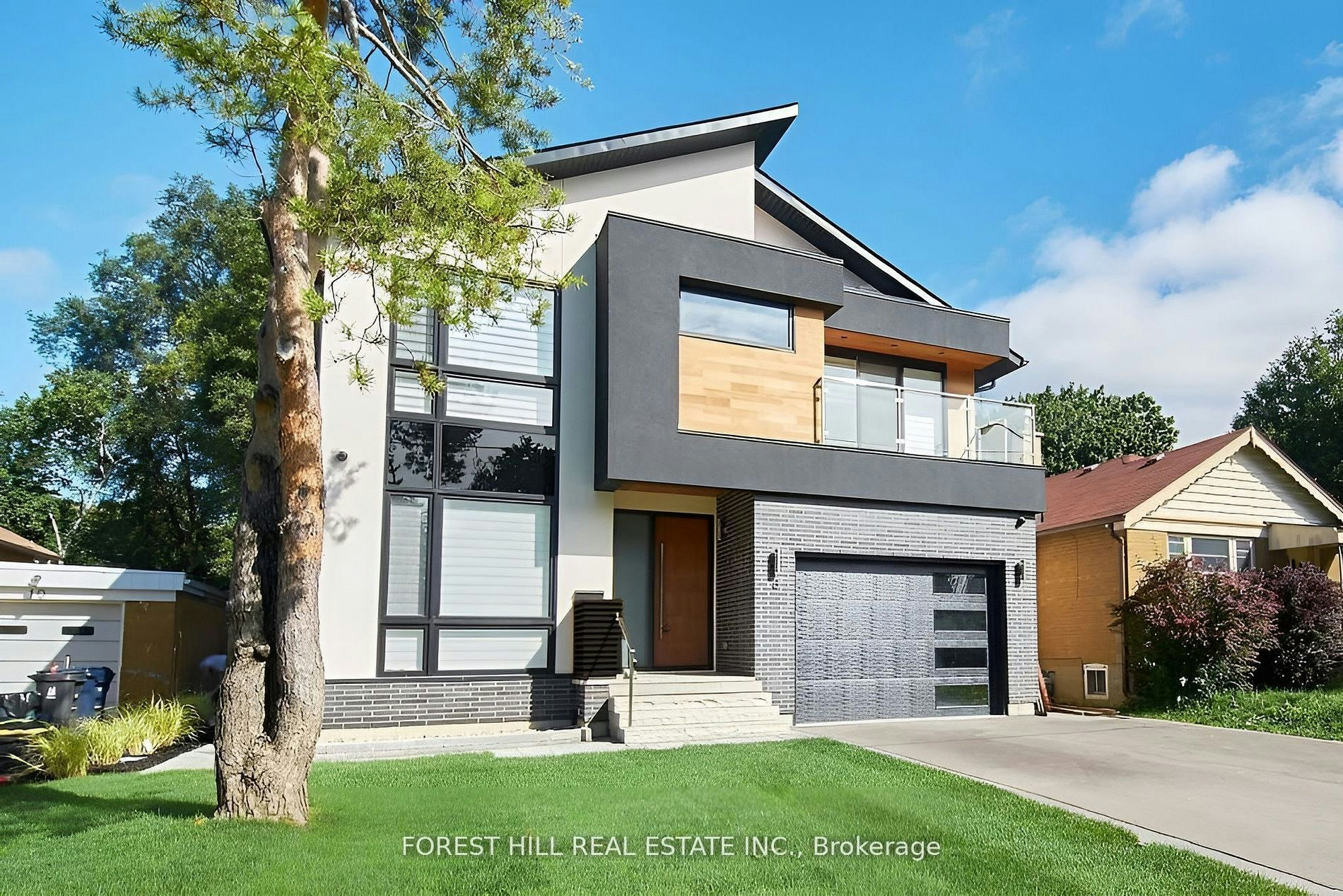 8 Nora Road, Toronto, ON, M9A 1C9 - 2