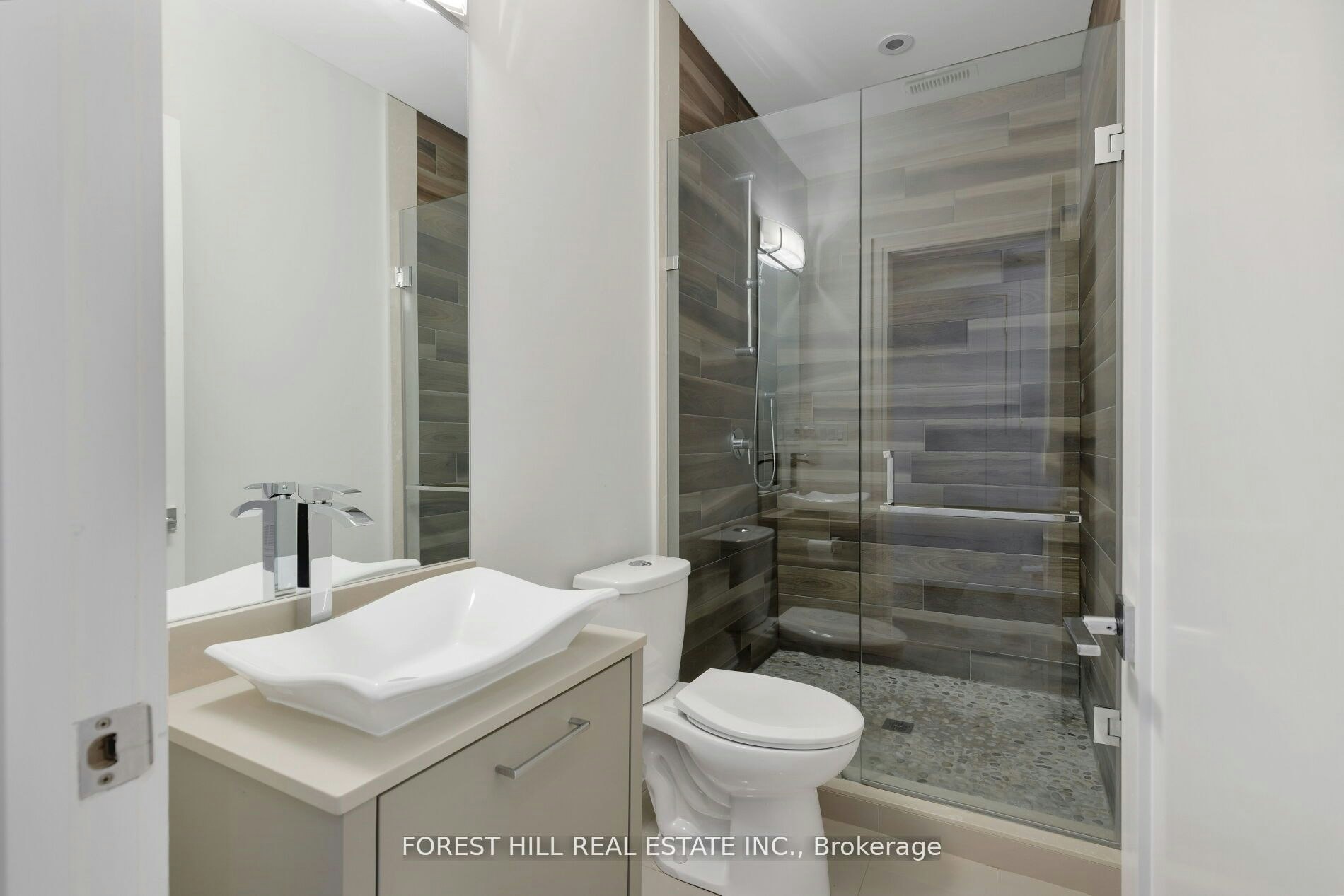 8 Nora Road, Toronto, ON, M9A 1C9 - 44