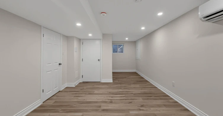 Lower-2130 Greenhurst Avenue, Mississauga, ON, L4X 1J6 - 11