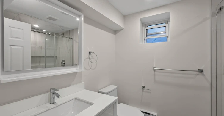 Lower-2130 Greenhurst Avenue, Mississauga, ON, L4X 1J6 - 9