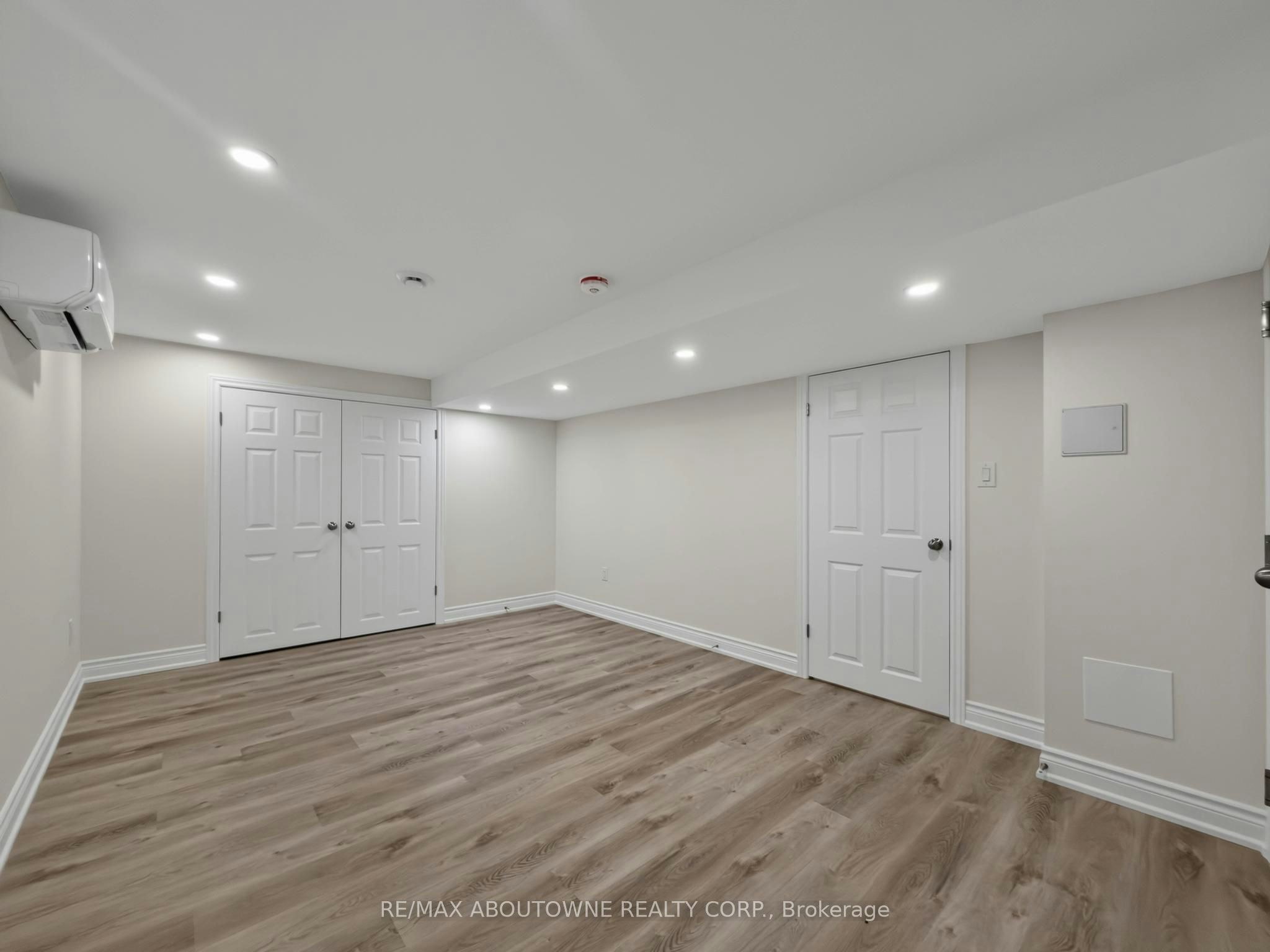 Lower-2130 Greenhurst Avenue, Mississauga, ON, L4X 1J6 - 12