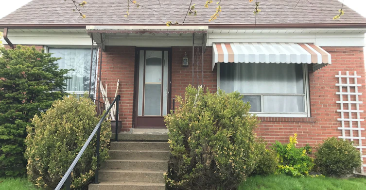Main-145 Yorkview Drive, Toronto, ON, M8Z 2G5