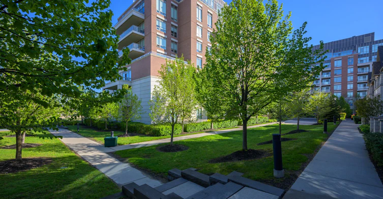 624-2480 Prince Michael Drive, Oakville, ON, L6H 0H1 - 39