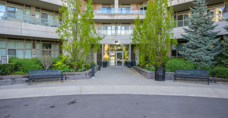624-2480 Prince Michael Drive, Oakville, ON, L6H 0H1 - 4