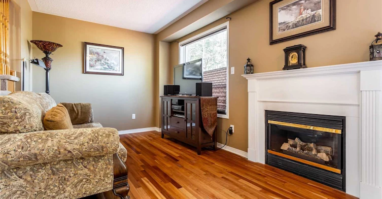 13 Dawson Crescent, Milton, ON, L9T 5H8 - 2