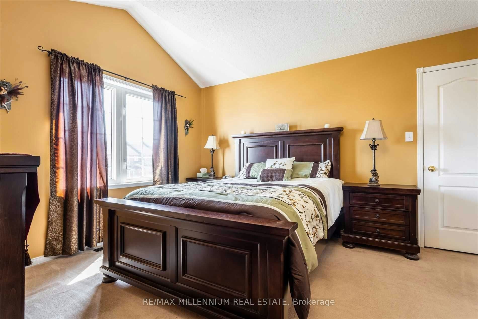 13 Dawson Crescent, Milton, ON, L9T 5H8 - 5