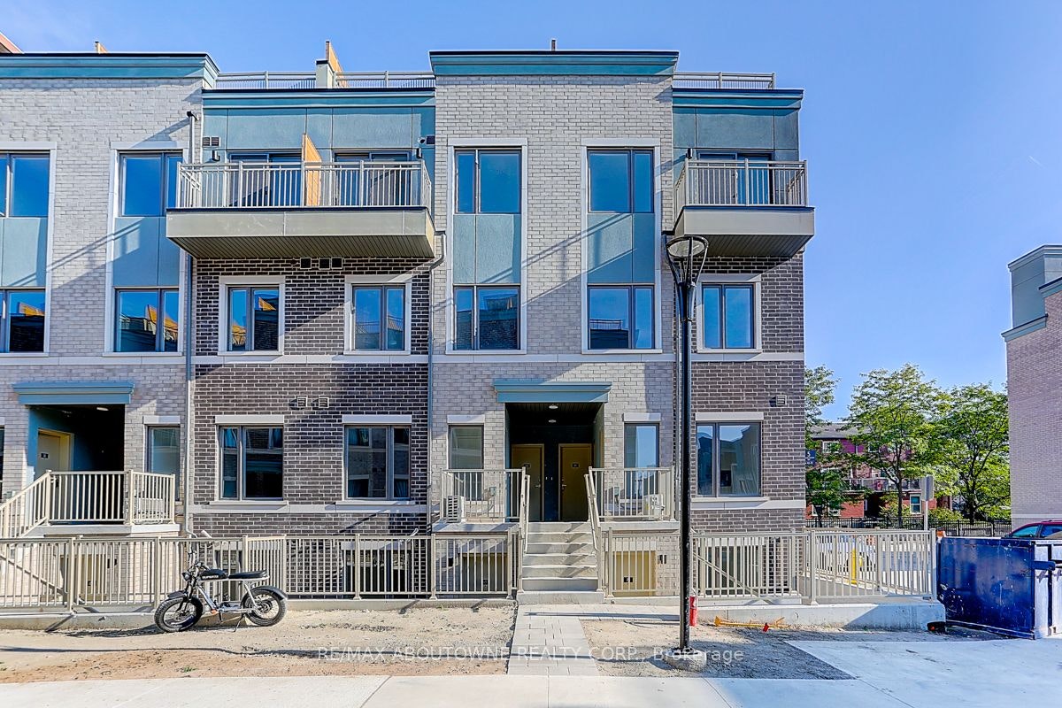 71-5 William Jackson Way, Toronto, ON, M8V 0J8