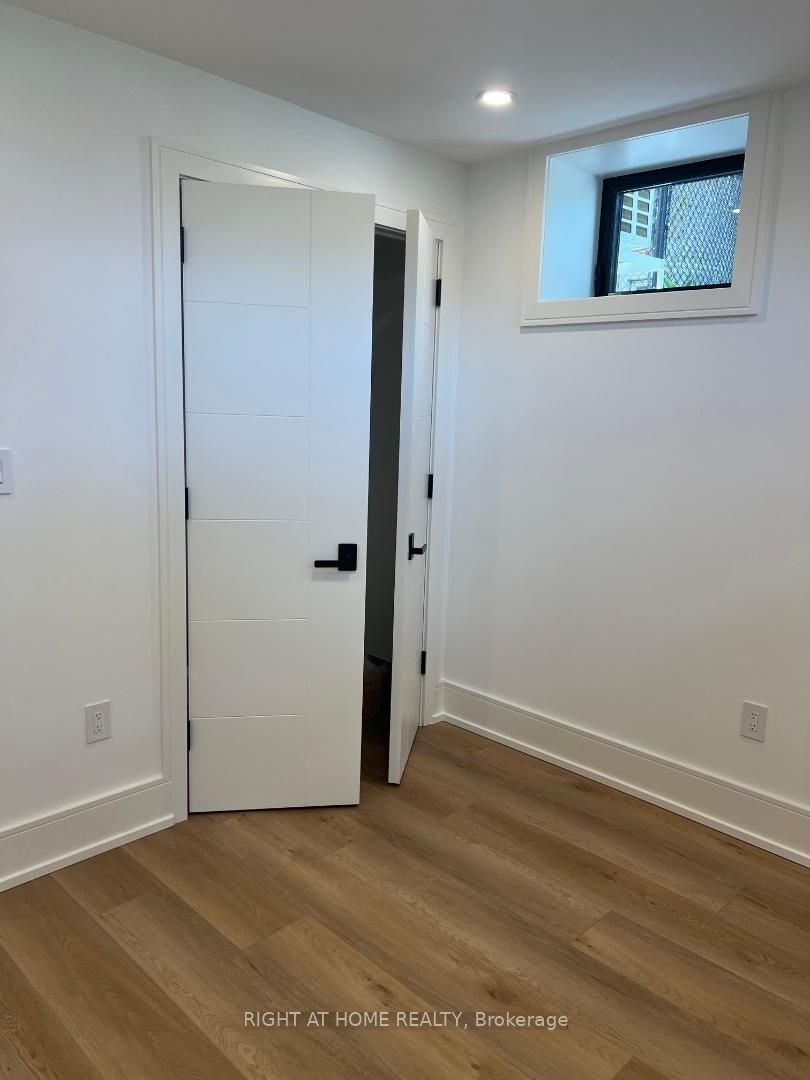 Basement Apartment-50 Brawley Avenue, Toronto, ON, M8Z 4Z4 - 9