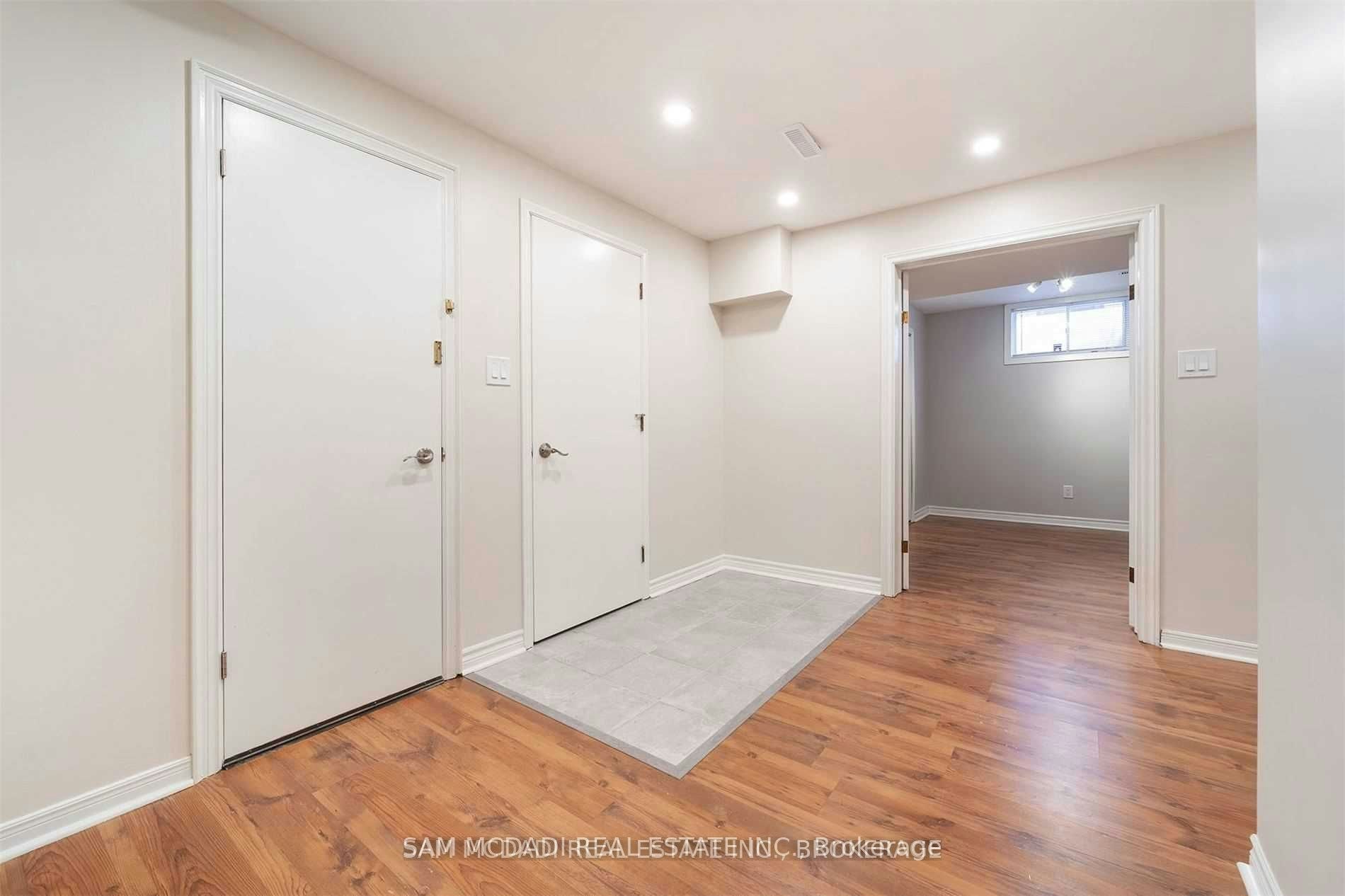 2212 Florian (Lower) Road, Mississauga, ON, L5A 2M4 - 3