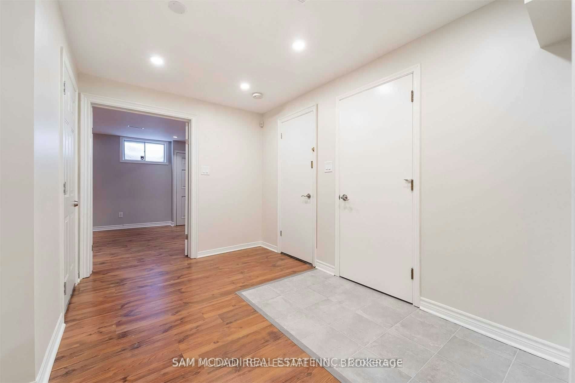 2212 Florian (Lower) Road, Mississauga, ON, L5A 2M4 - 4