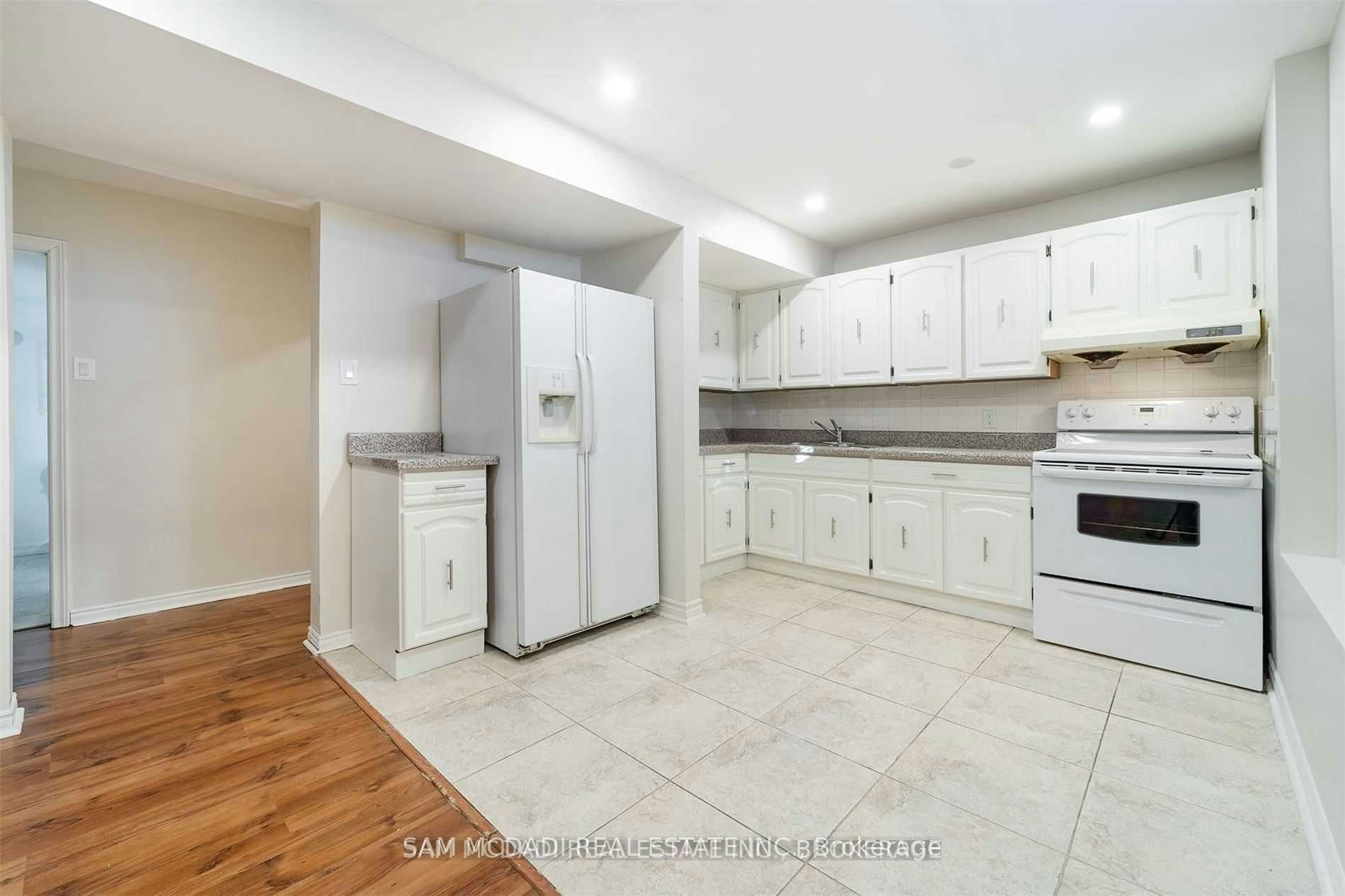 2212 Florian (Lower) Road, Mississauga, ON, L5A 2M4 - 15