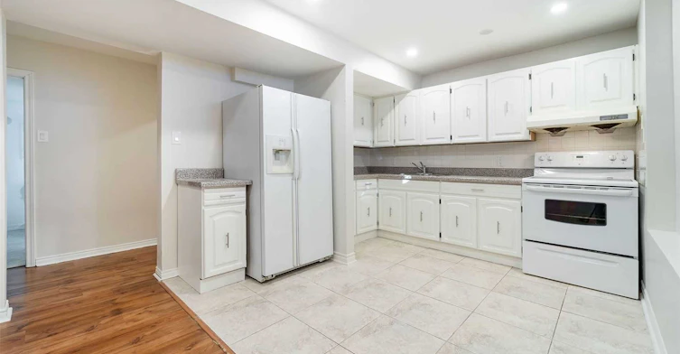 2212 Florian (Lower) Road, Mississauga, ON, L5A 2M4 - 15